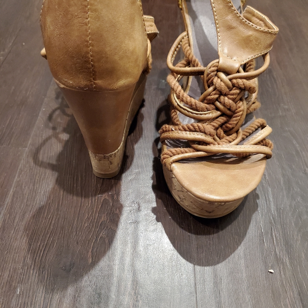 Wedge sandals - Picture 3 of 4